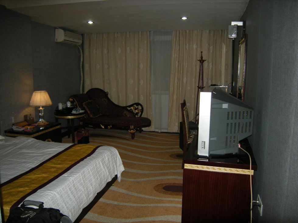 华南大酒店（湛江站店）-客卧