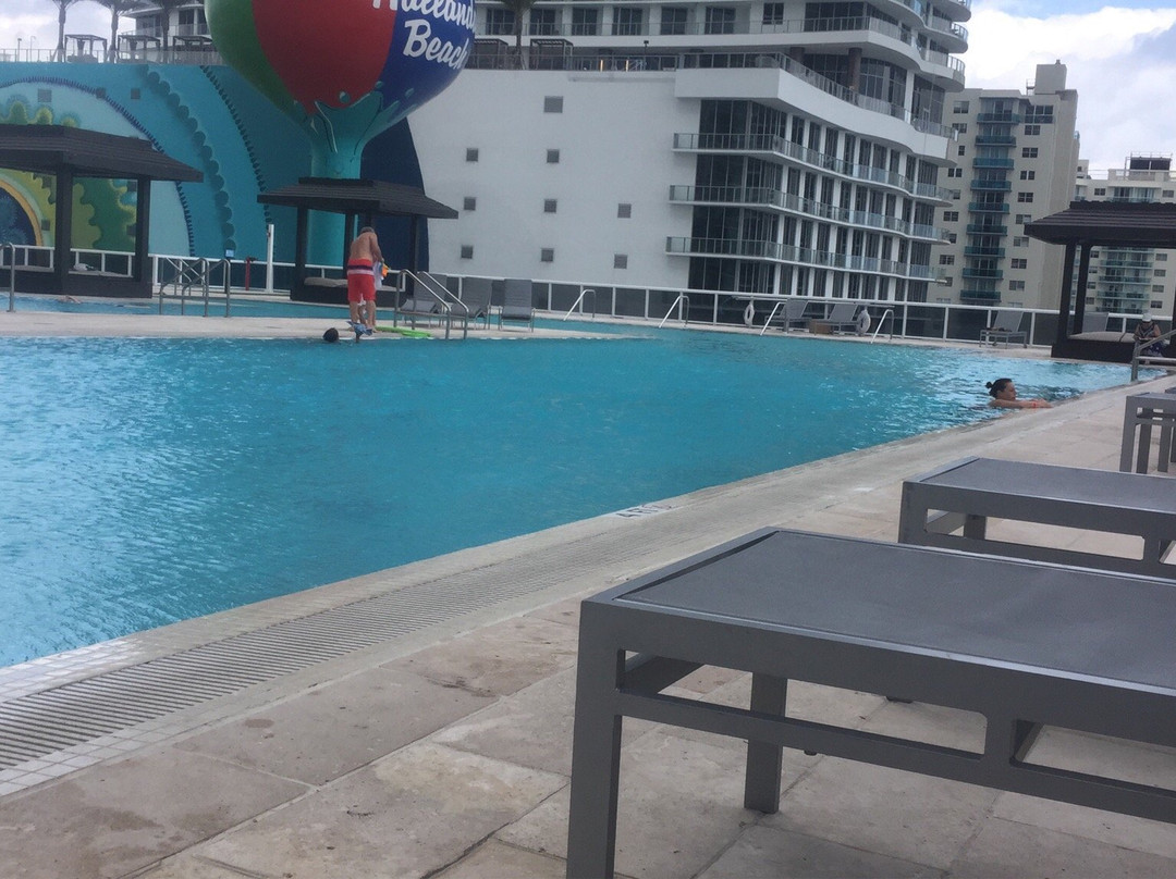 Beach Club Hallandale