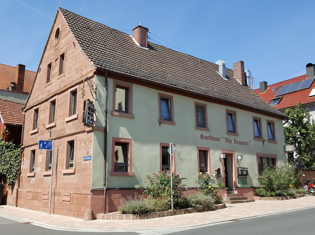 Uettingen餐馆和美食-Gasthaus und Hotel Alte Brauerei Zapf