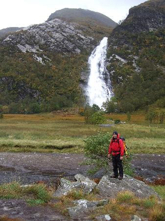 Steall Waterfall景点图片