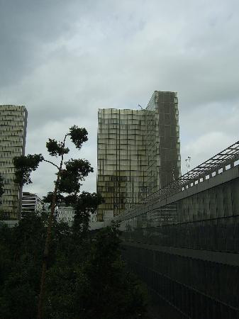 法国国家图书馆-巴黎必去景点