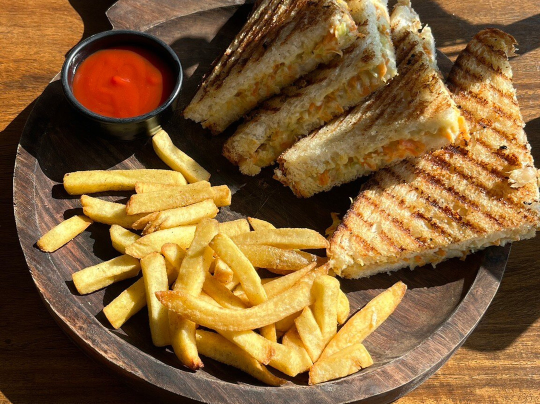 The Yakshaa Neelkanth主图