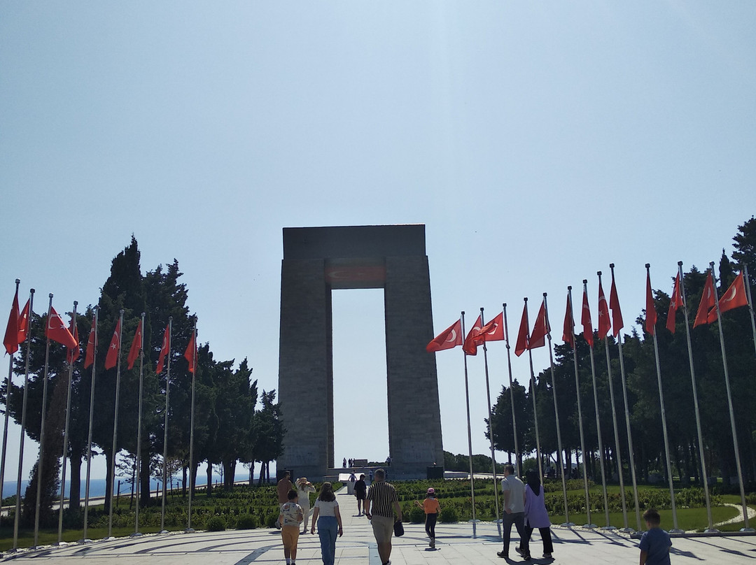 Hellespont Travel景点图片