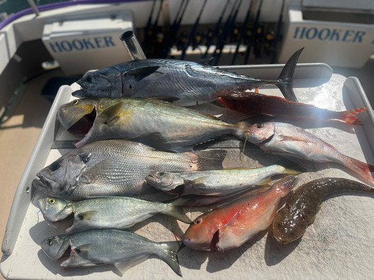 Hooker 1 Fishing Charters-梅因海滩必去景点