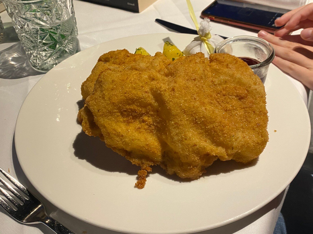 菲拉赫假日酒店主图