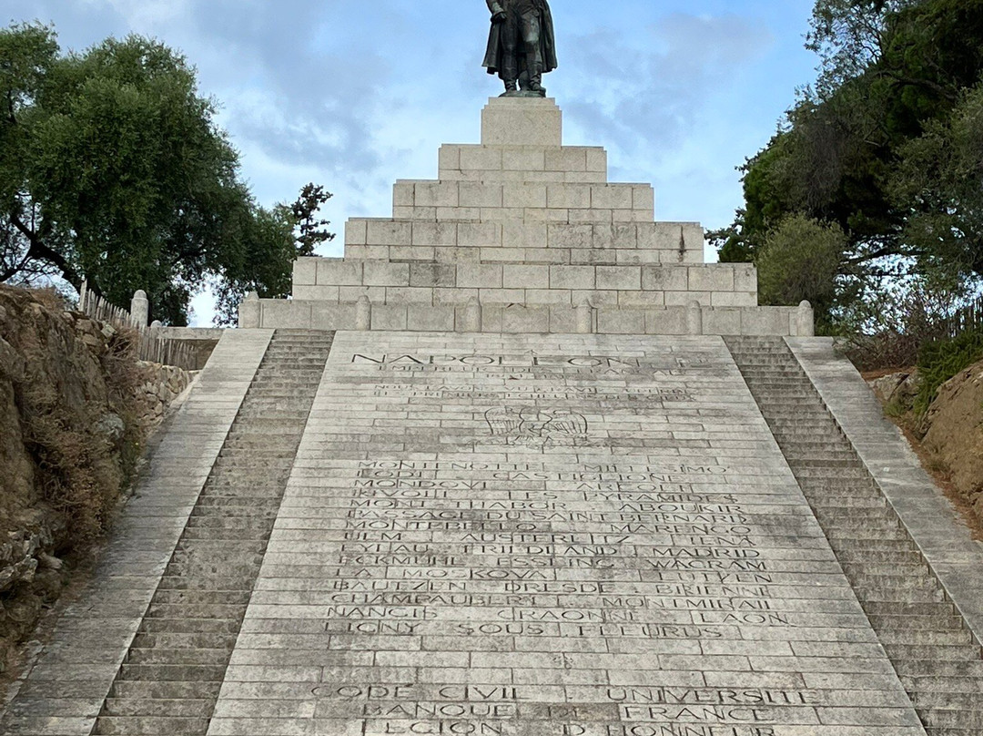 Monument commémoratif de Napoléon 1er景点图片