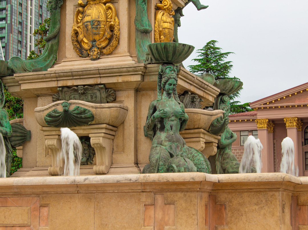 Neptune Fountain-巴统必去景点