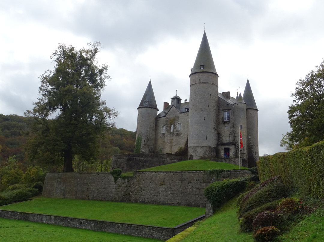 Le Château De Vêves景点图片
