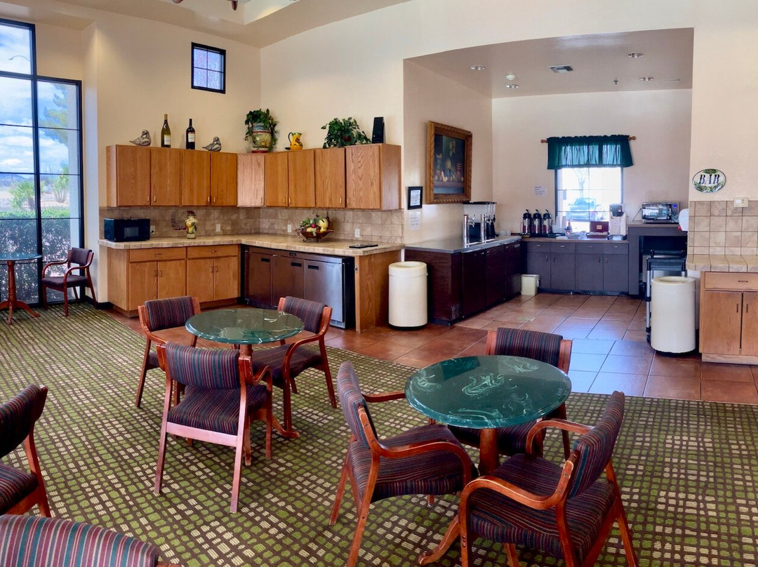 Gateway Studio Suites主图