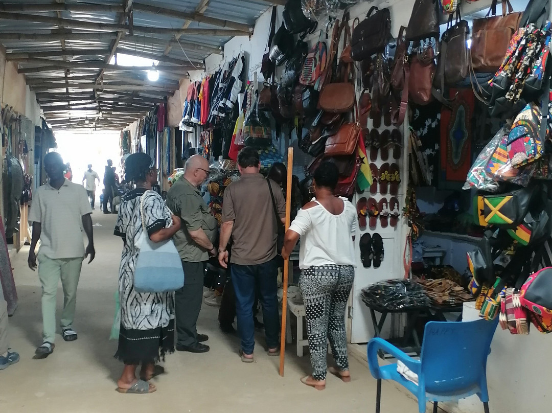 Tetteh Quarshie art market-阿克拉必去景点