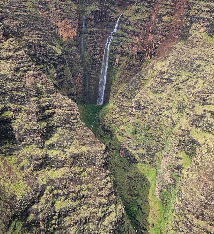 Airborne Aviation Tours-可爱岛必去景点