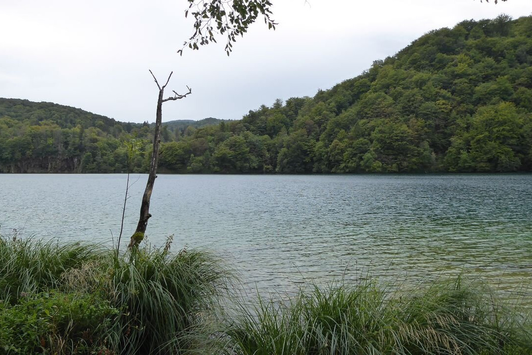 Galovac Lake景点图片