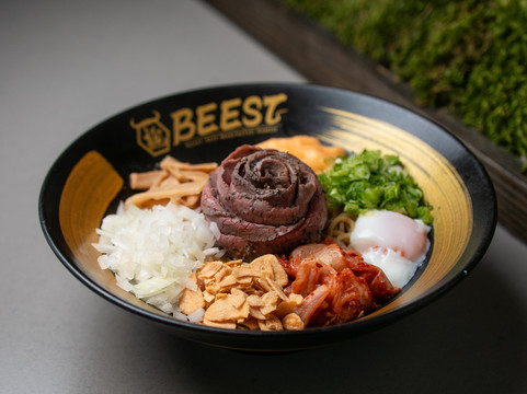 Beest Roast beef marinated ramen