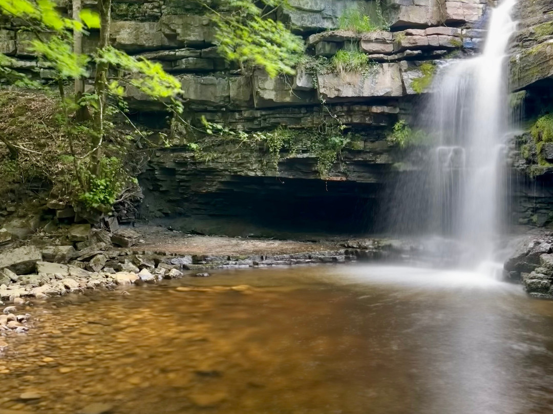 Summerhill Force And Gibsons Cave-Middleton in Teesdale必去景点