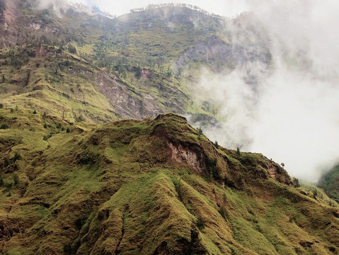 Rinjani Trekking Package-Praya必去景点