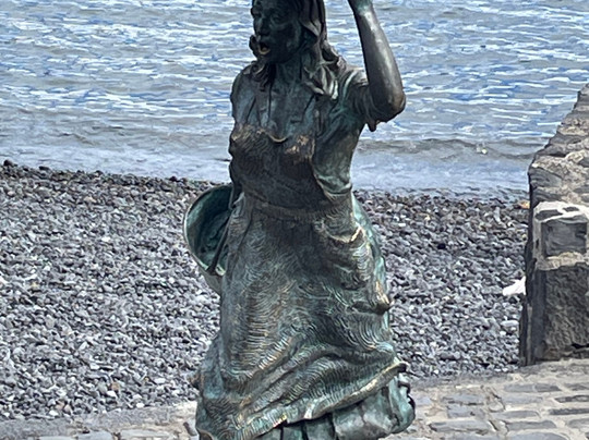 Statue Of The Fisherwoman