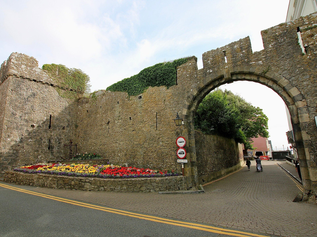 Tenby Town Walls景点图片