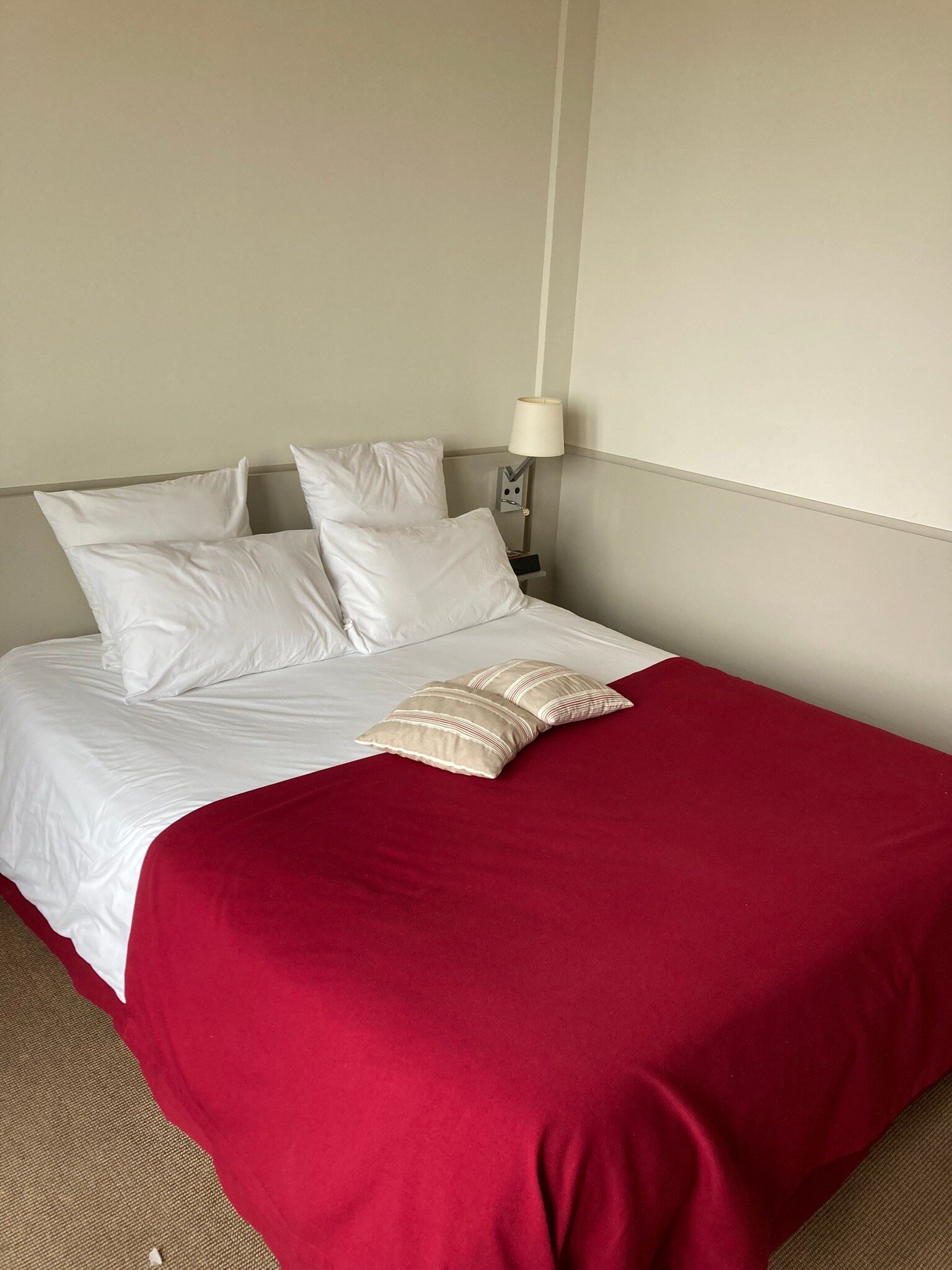 Les Herbes Folles-官方