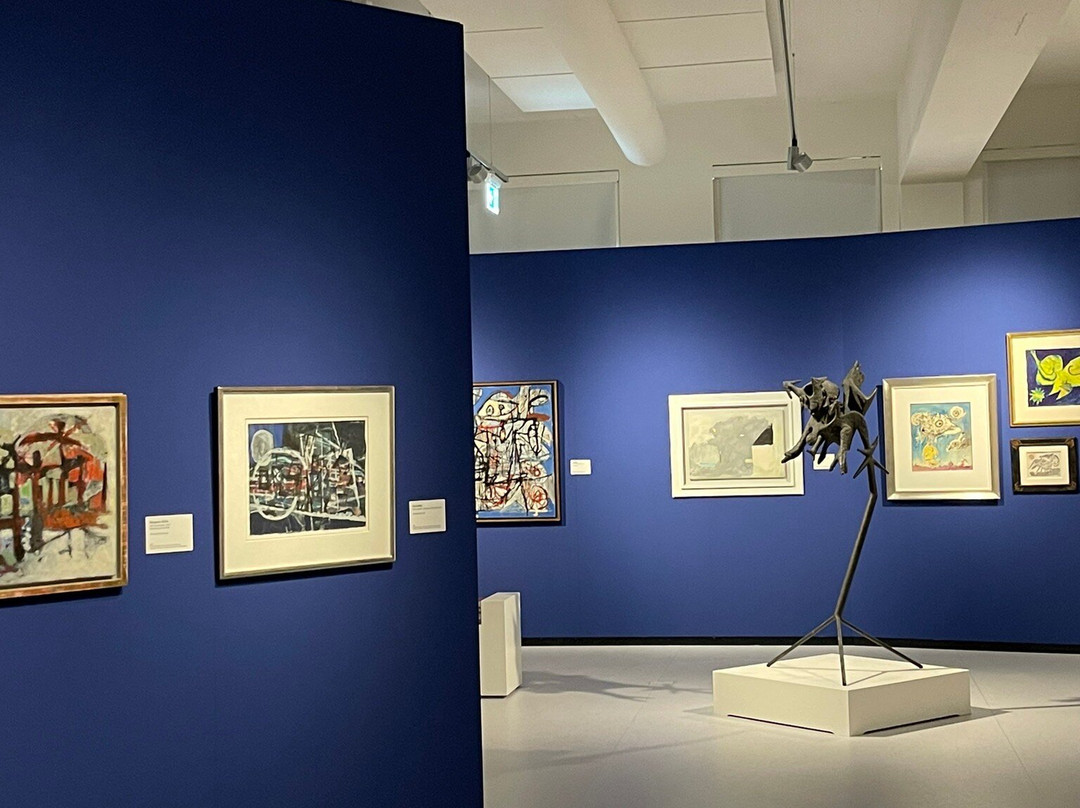 Museum van Bommel van Dam-芬洛必去景点