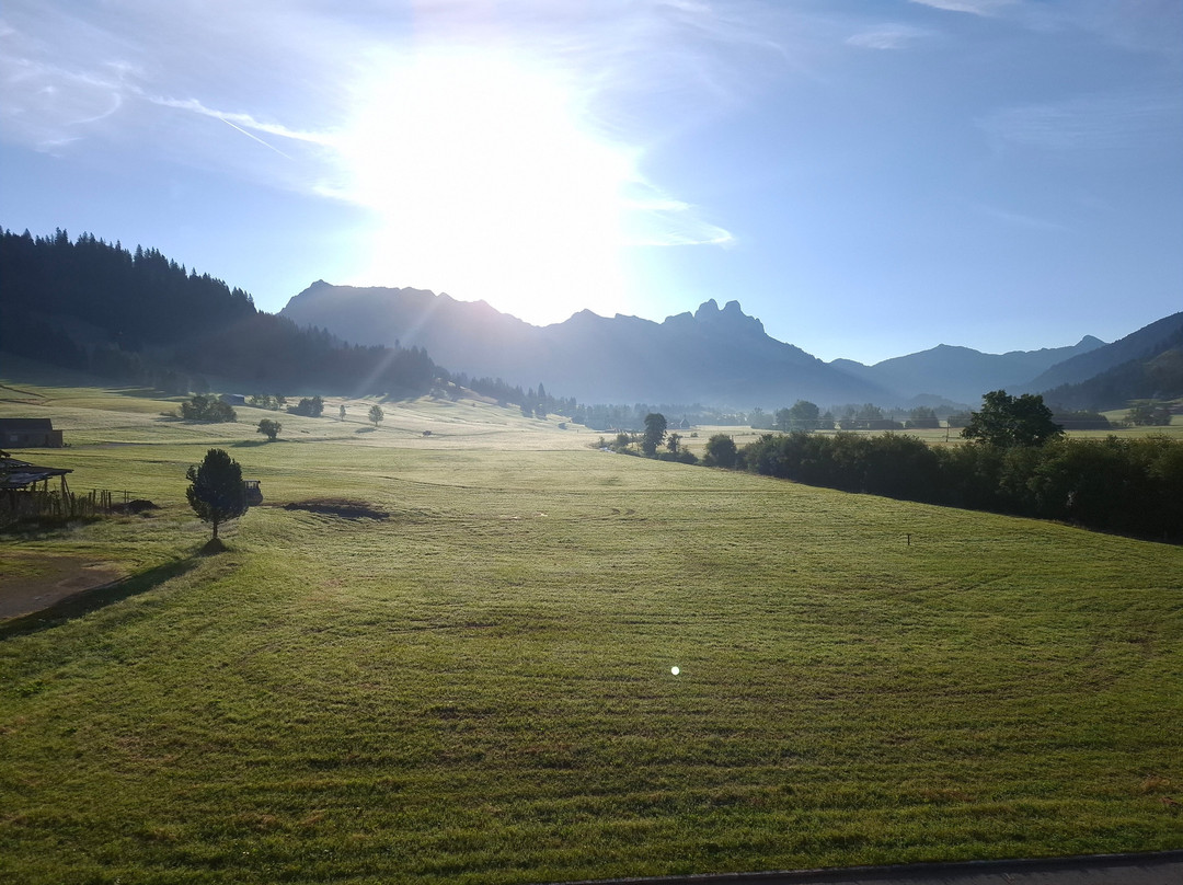 MONS. Suites. Wine. Passion.主图