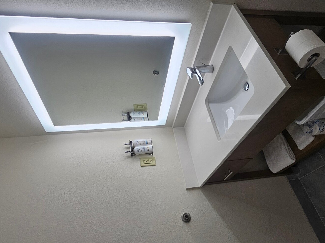 俄克拉荷马城摩尔烛木套房酒店主图