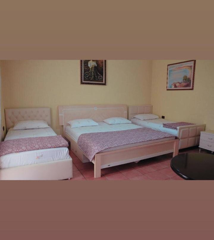 Alen Bar Hotel主图