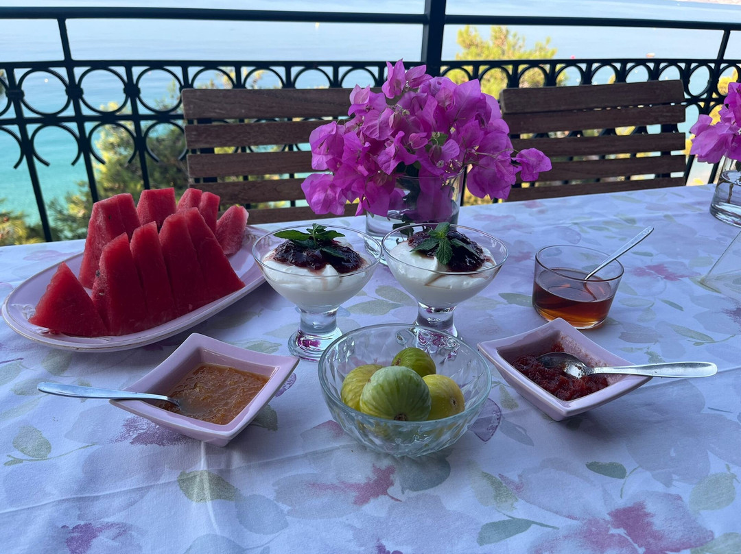 Avra Private Suites主图