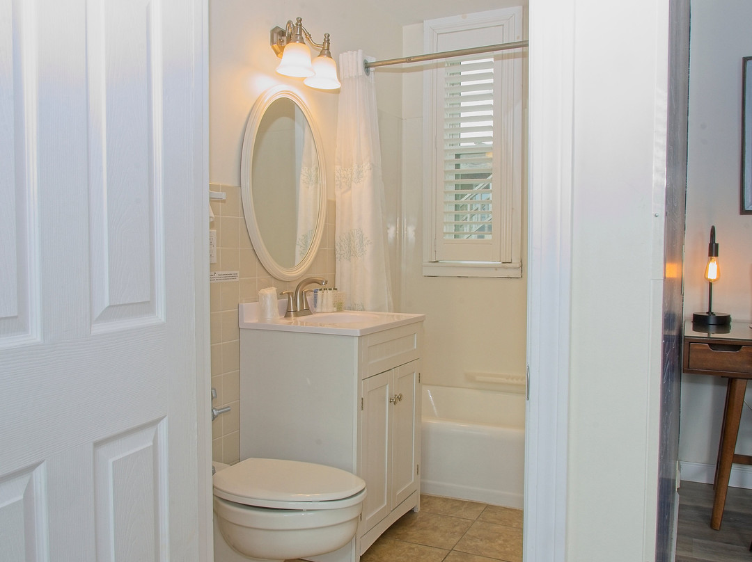 Vineyard Harbor Motel - Private Beach主图