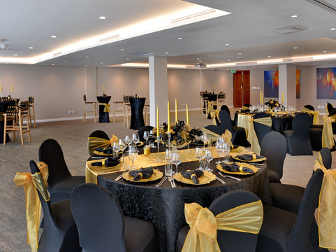 拉古恩海滩水疗酒店主图