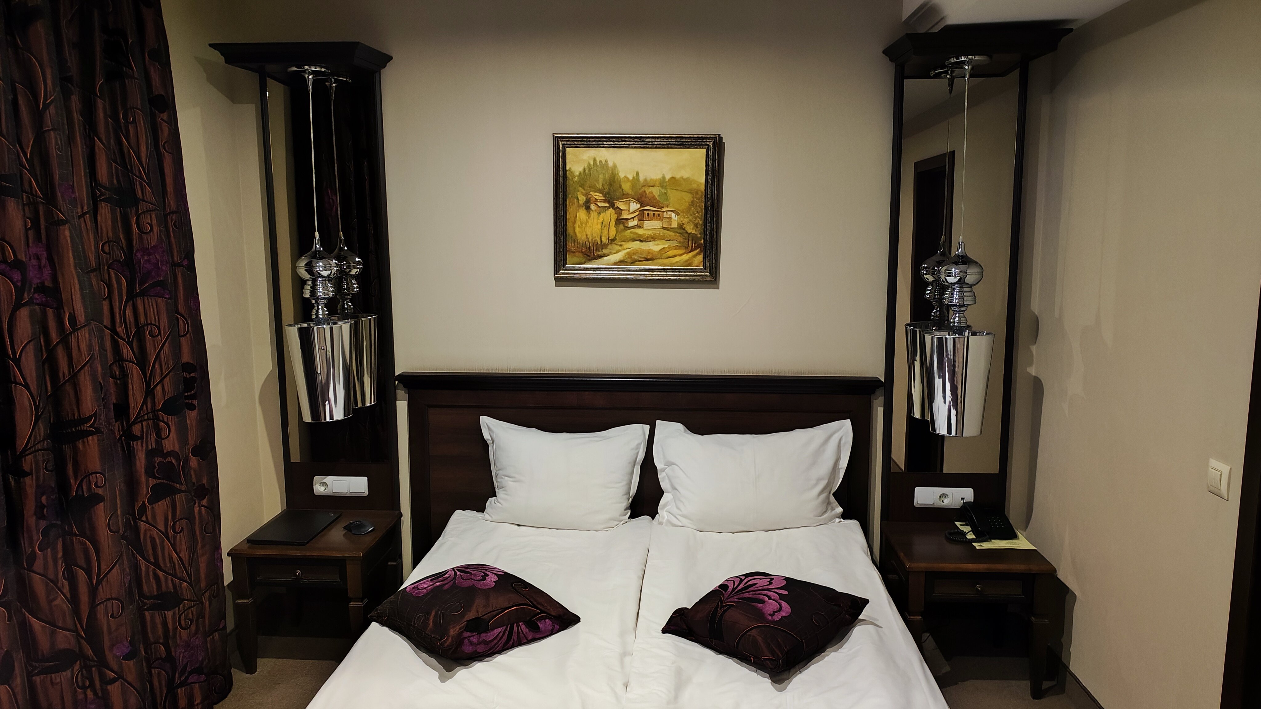 扬特拉大酒店-官方