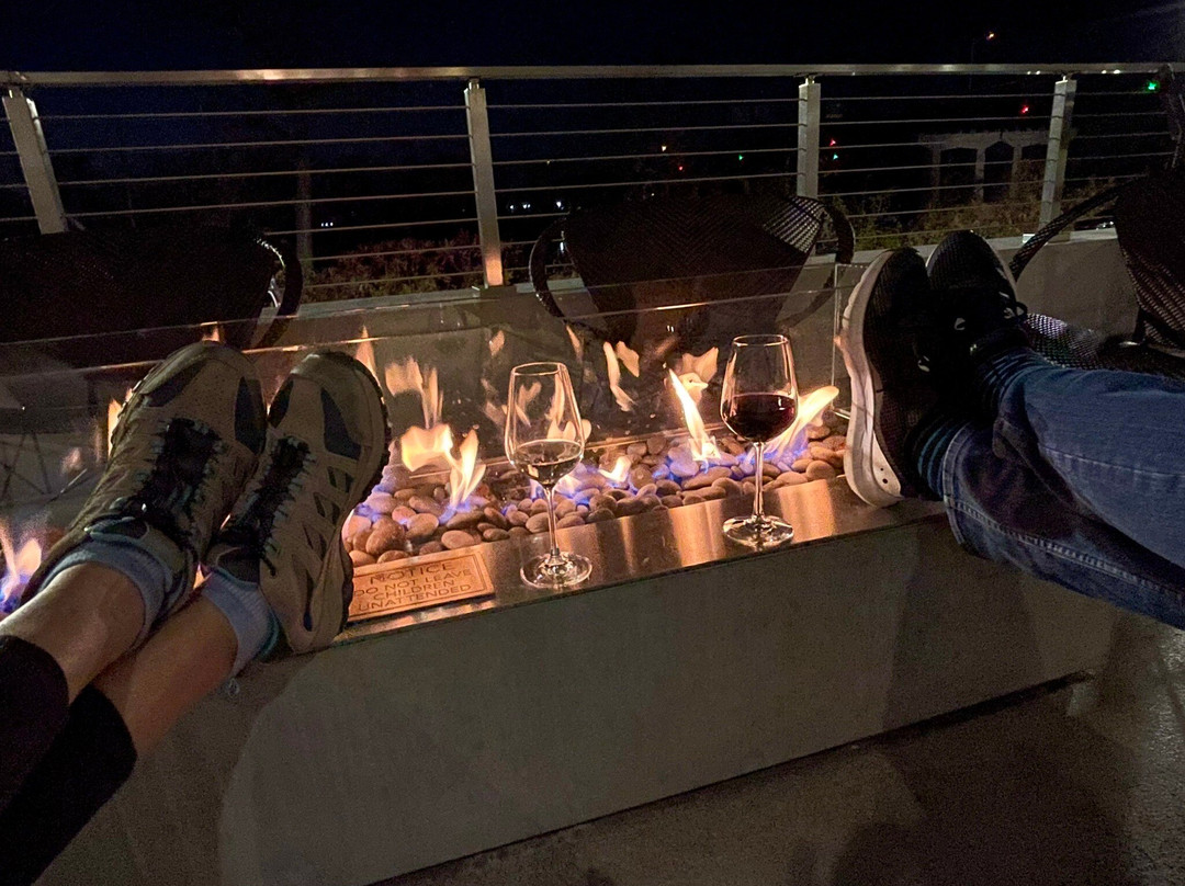 Courtyard Troy主图