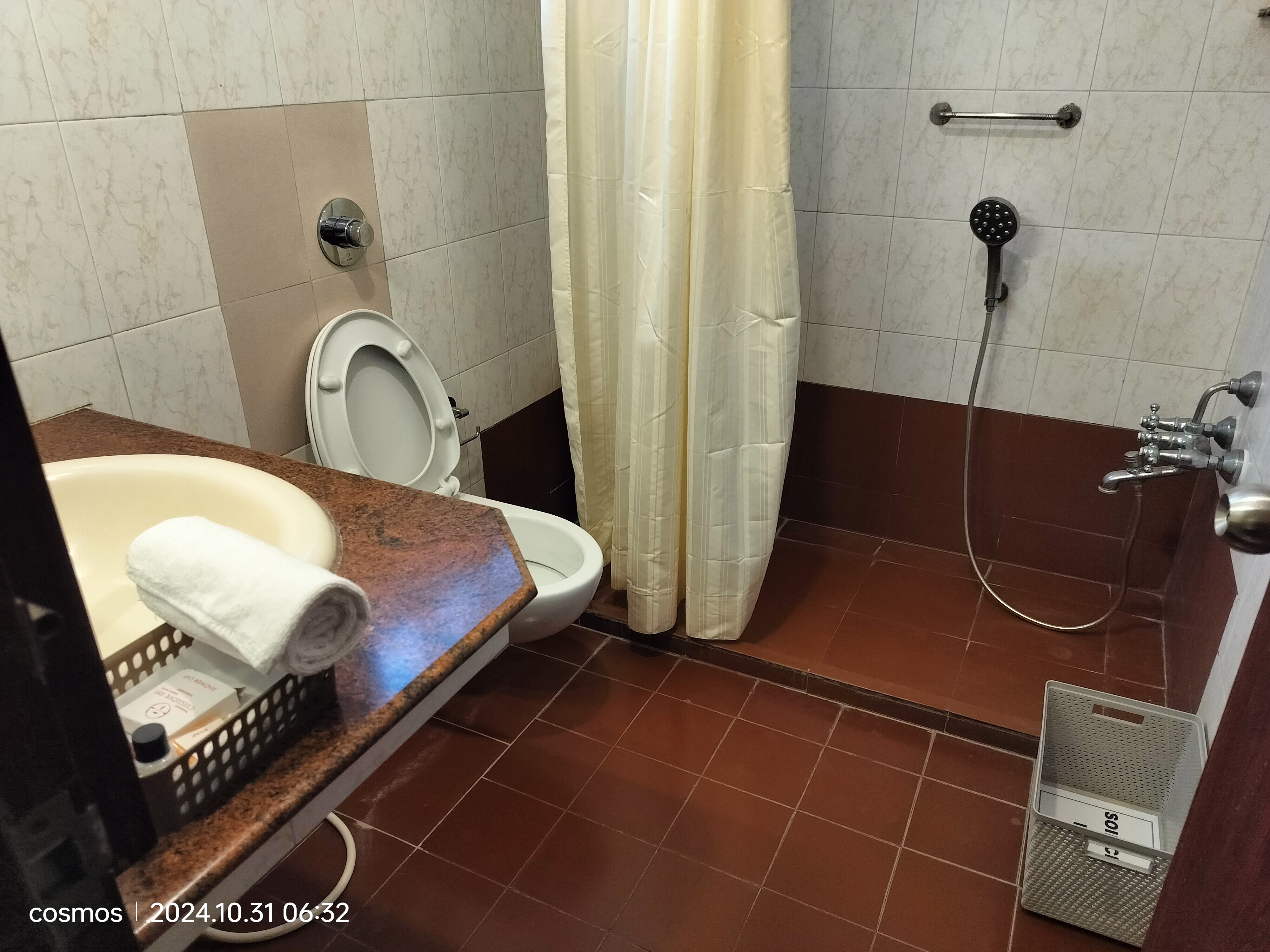 Pondicherry Executive Inn-浴室