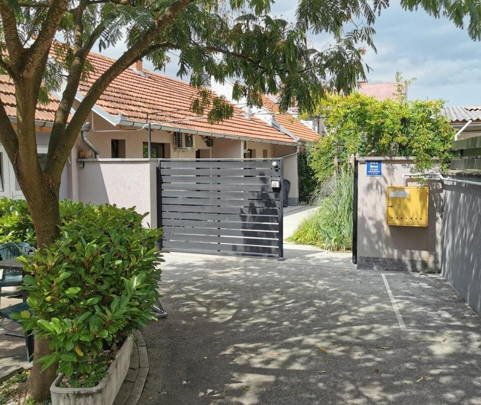 NunaNina Apartmani