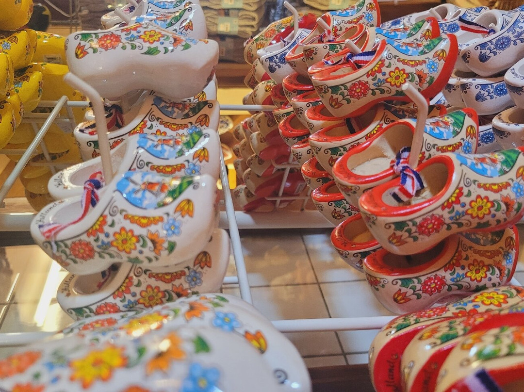 Irene Hoeve Clogs and Cheese Shop景点图片