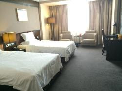 铂晶大酒店主图