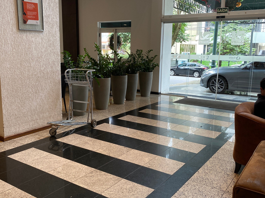 库里提巴品质酒店主图