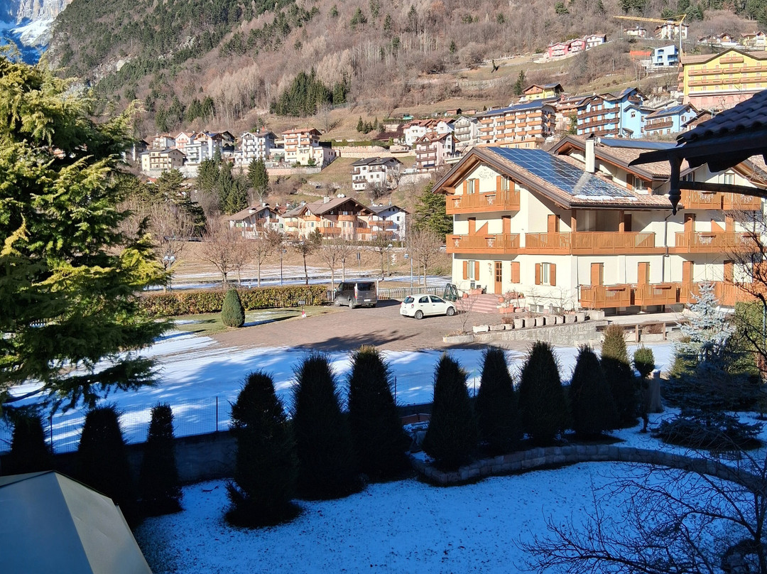Alledolomiti Boutique Lake Hotel主图