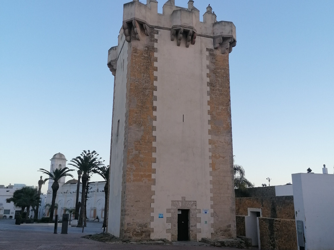 Torre de Guzman景点图片