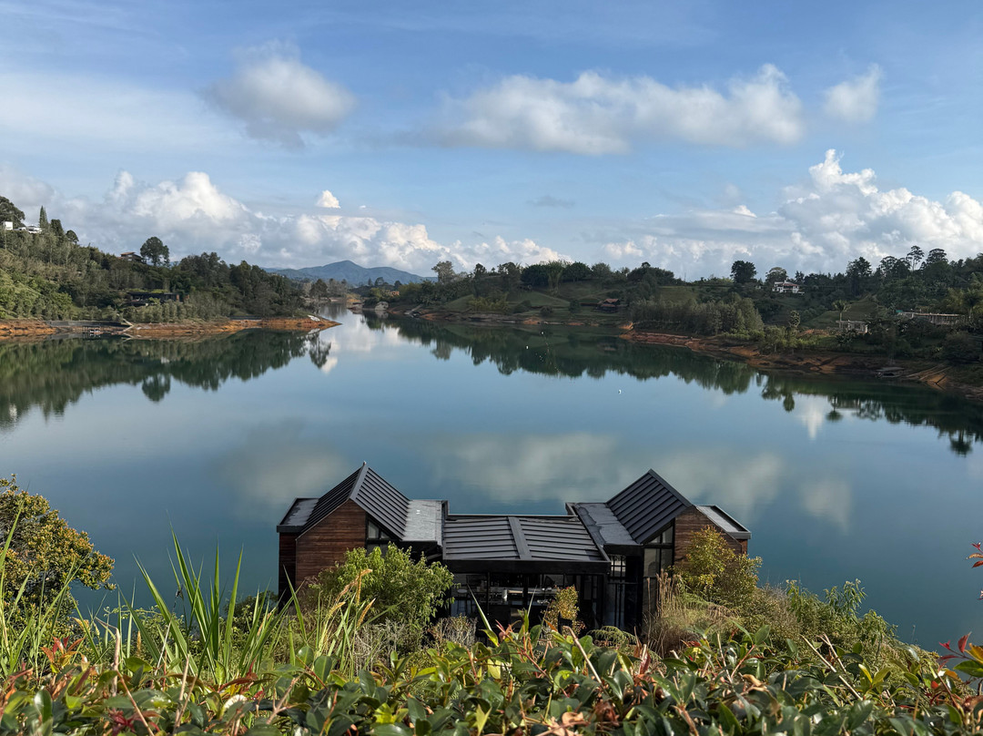 The Boato Hotel主图