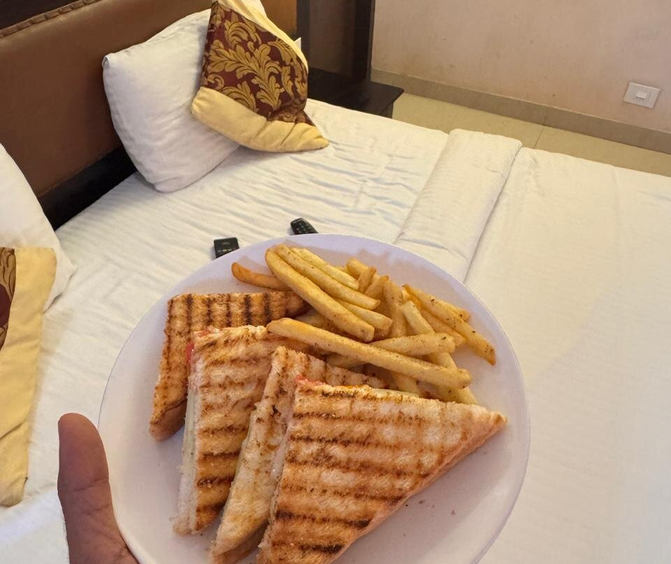 Hotel Ashwa Park主图