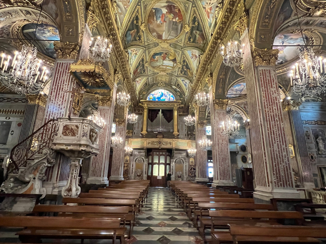 Basilica Di Santa Maria Assunta-卡莫利必去景点