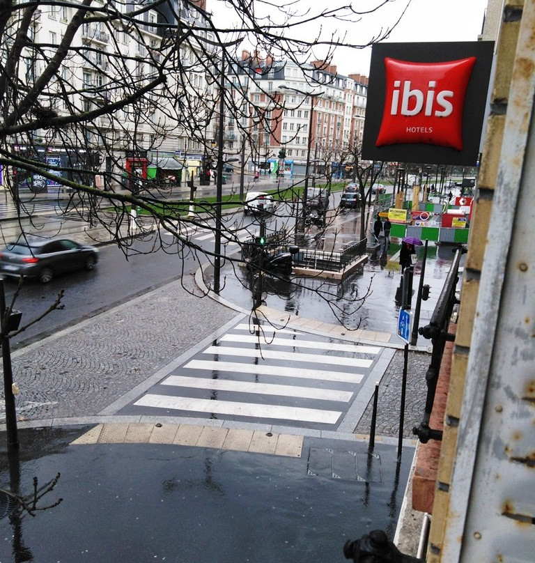 宜必斯波特多利酒店主图