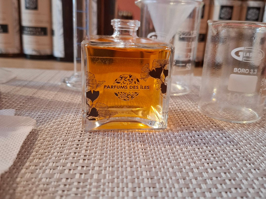 Parfums des îles-圣吕斯必去景点