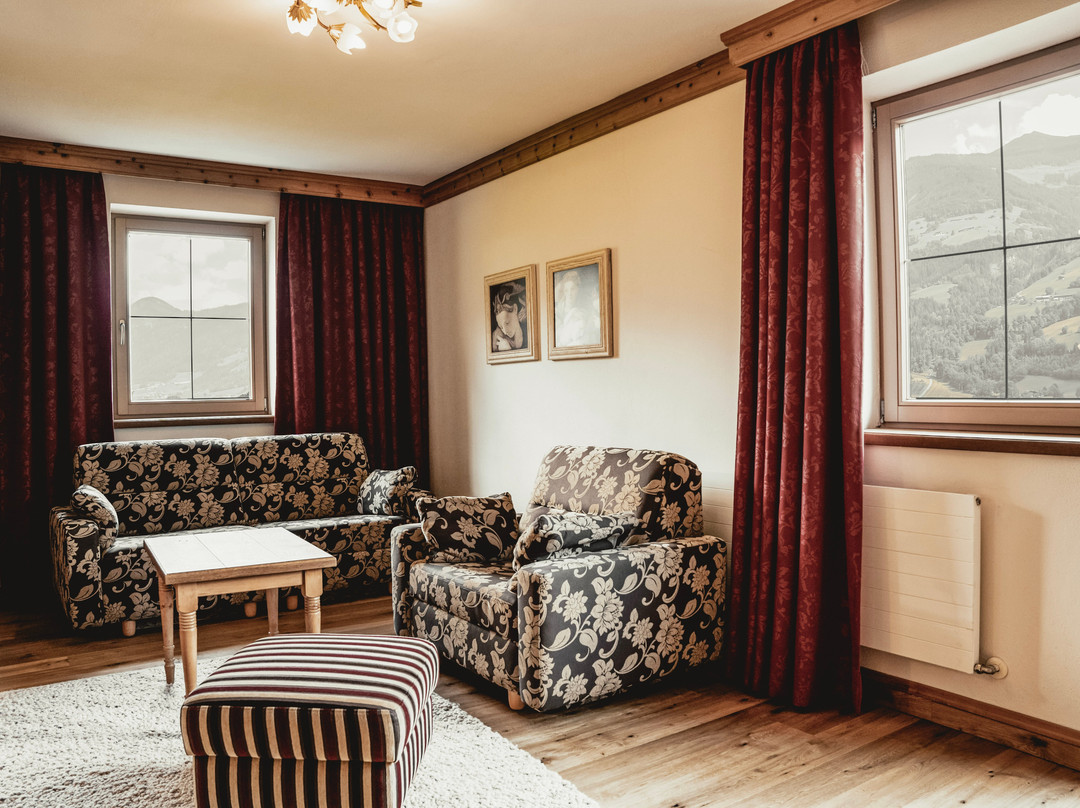 体育与健康英雄酒店- 举行KG酒店主图