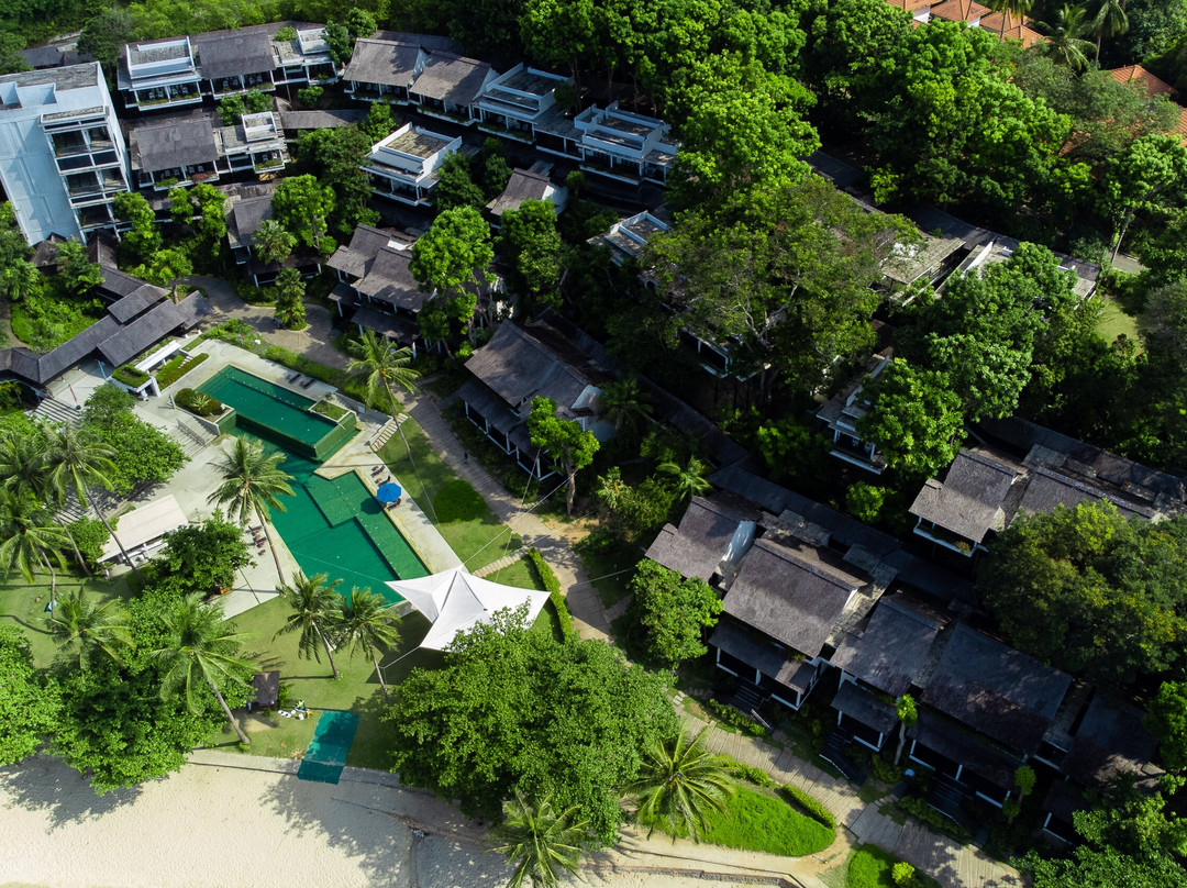 杜丽海滩度假村