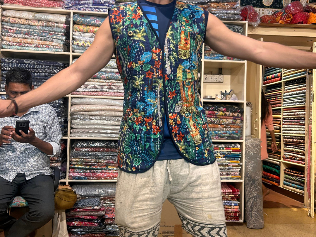 Ethnic Textiles-斋蒲尔必去景点