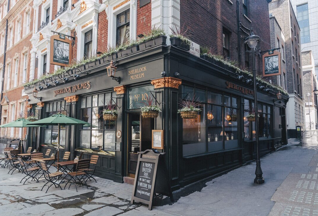 Sherlock Holmes主图