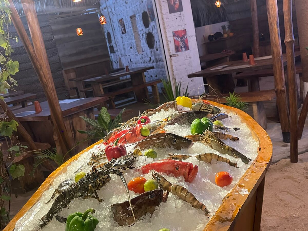 Haliaeetus Seafood Restaurant Arugambay