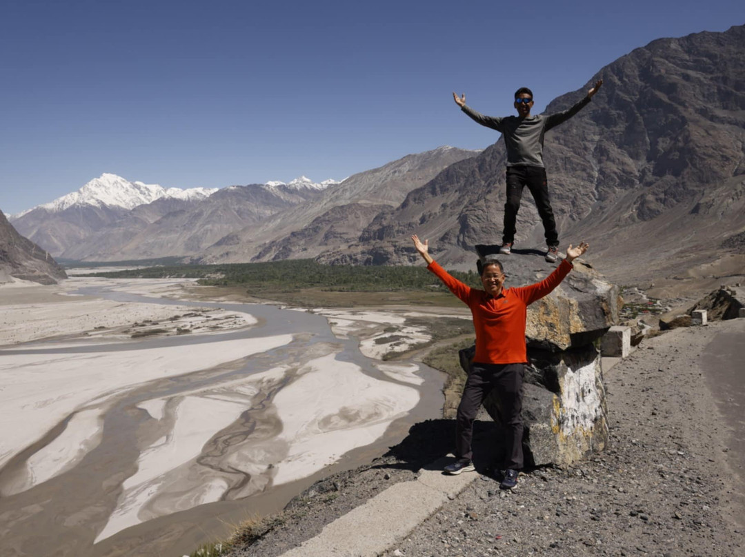 Hunza Guides Pakistan Tours Trekking & Expeditions-伊斯兰堡必去景点
