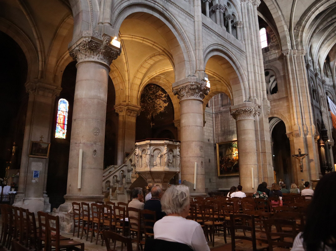 Église Saint-Pierre景点图片